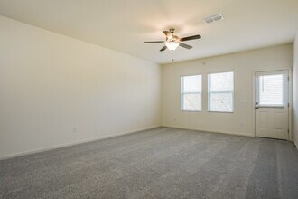 1332 Solace Wy, Unit 6129HanoverWoodsDrive in Rolesville, NC - Foto de edificio - Building Photo