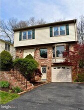 6856 Chelsea Rd in McLean, VA - Building Photo - Building Photo