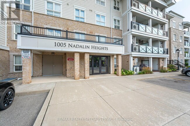 1005-1005 Nadalin Heights in Milton, ON - Building Photo - Building Photo