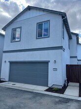 2300 Holcolm Pl in Woodland, CA - Building Photo - Building Photo