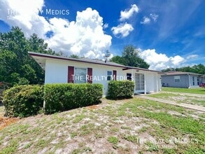 1525 Fort Smith Blvd in Deltona, FL - Building Photo - Building Photo