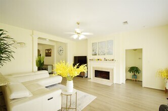 3219 Summerland Dr in Manvel, TX - Building Photo - Building Photo