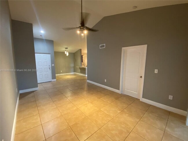 2803 N Oakland Forest Dr