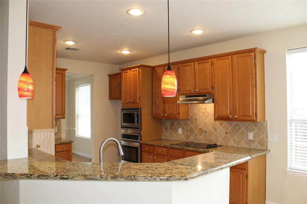 6622 High Knoll Dr in Sugar Land, TX - Building Photo