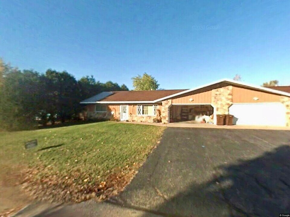 6008 Jessica St in Weston, WI - Building Photo