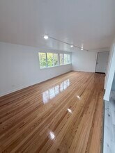 4656 W 87th St in Chicago, IL - Building Photo - Building Photo