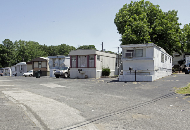 Edgewood Mobile Home And Rv Park in Memphis, TN - Building Photo - Building Photo