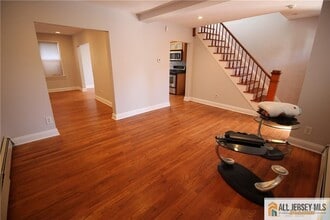 322 Berry St in Woodbridge, NJ - Building Photo - Building Photo
