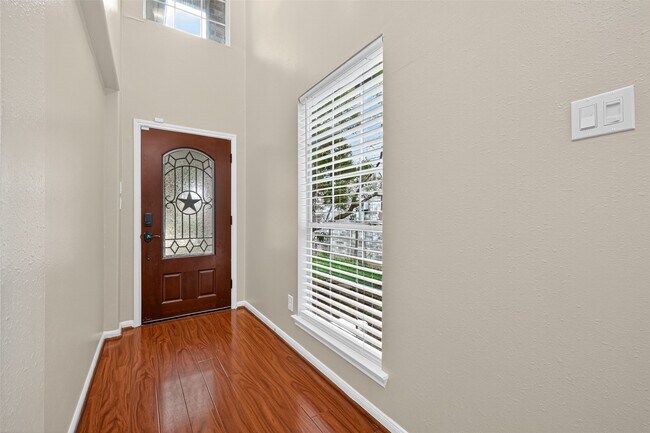 property at 647 Hollandbridge Ln