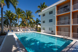 MIA Airport Villas Apartamentos