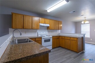 3409 Toledo Dr, Unit B in Killeen, TX - Building Photo - Building Photo