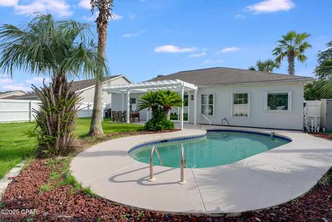 100 Biltmore Pl in Panama City Beach, FL - Building Photo - Building Photo