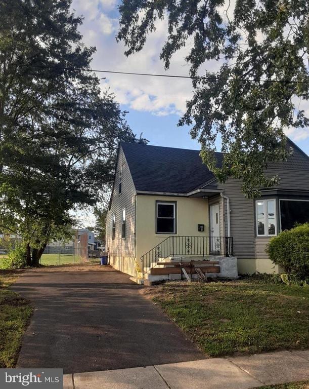 property at 417 Walnut St