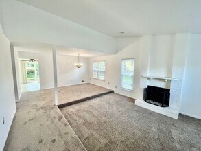 1724 Fantasia Cir in Herndon, VA - Building Photo - Building Photo