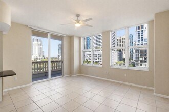 511 SE 5 Ave in Fort Lauderdale, FL - Building Photo - Building Photo