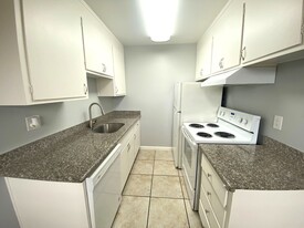 Capri Apartments Near Antioch Marina in Antioch, CA - Building Photo