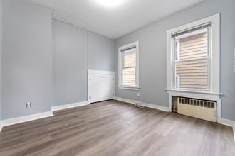 32 Llewellyn Ave-Unit -1 in West Orange, NJ - Building Photo - Building Photo
