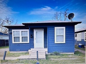 2805 Carter St in Dallas, TX - Building Photo