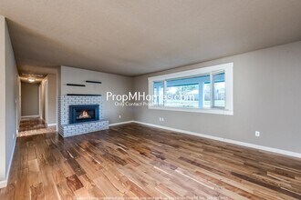 19048 Pease Rd in Oregon City, OR - Building Photo - Building Photo