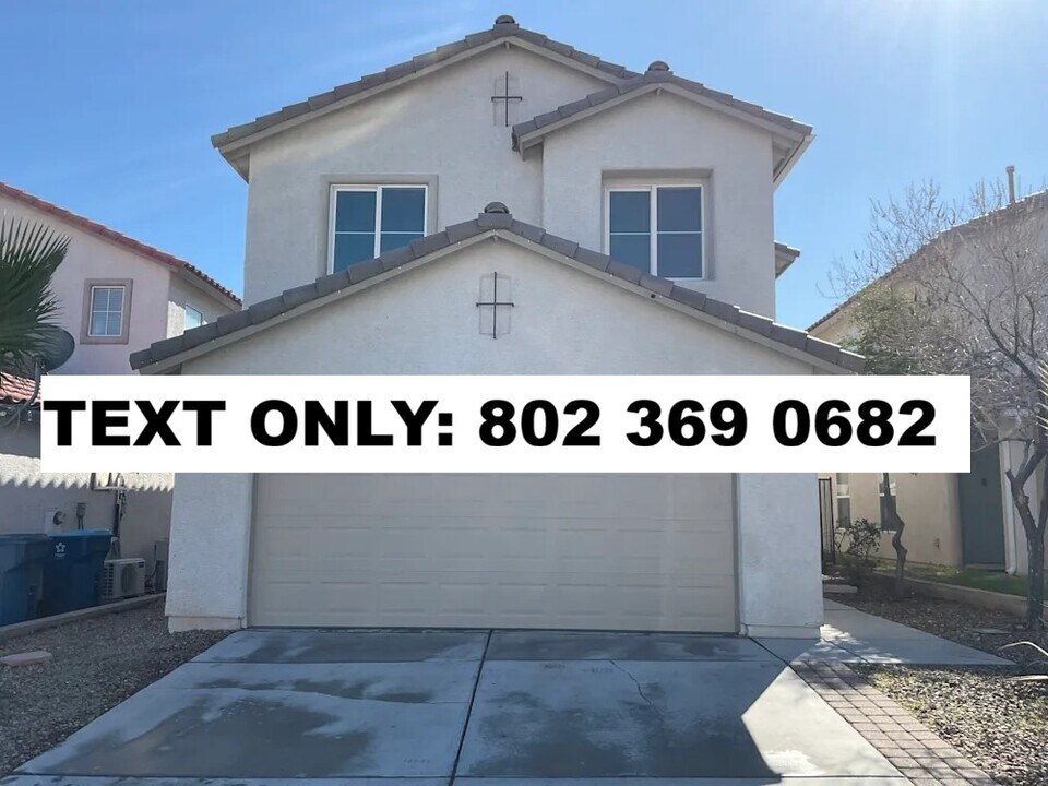 7412 Scottish Castle Ave in Las Vegas, NV - Building Photo