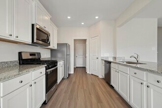 360 Kingston Wy in Waller, TX - Building Photo - Building Photo