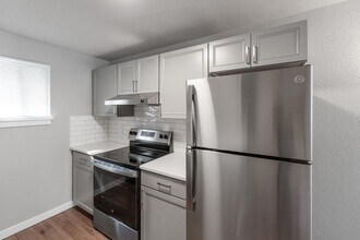 1713 W Fairview Ave-Unit -1713 in Spokane, WA - Building Photo - Building Photo