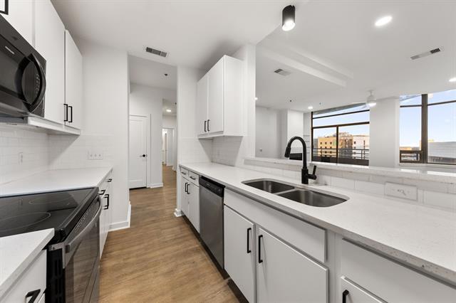 3227 McKinney Ave in Dallas, TX - Building Photo - Building Photo