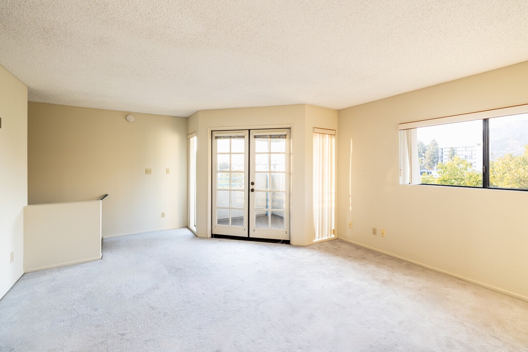 420-422 Milford St in Glendale, CA - Foto de edificio