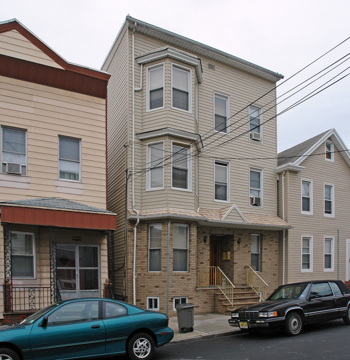 121 Prospect St in Newark, NJ - Building Photo