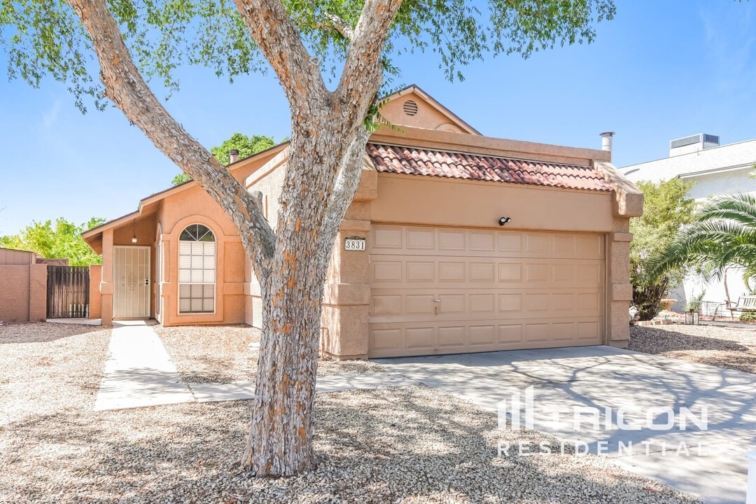3831 W Harrison St in Chandler, AZ - Building Photo
