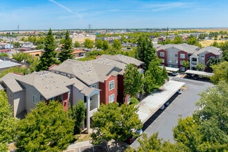 Eaglewood in Woodland, CA - Building Photo - Building Photo