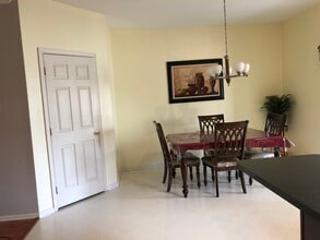 40 Arbor Cir in Colmar, PA - Building Photo - Building Photo