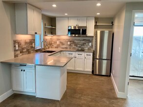 2216 1/2 Motta St in Woodland, CA - Building Photo - Building Photo