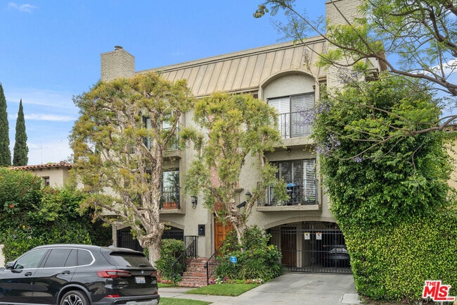 property at 839 S Holt Ave