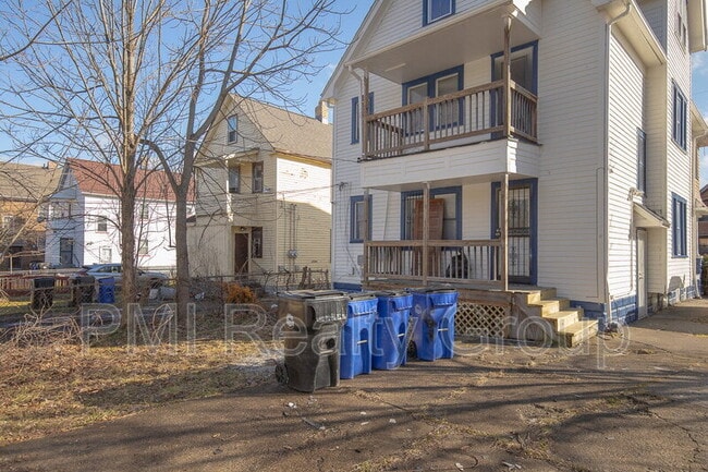 2936 E 128th St in Cleveland, OH - Building Photo - Building Photo