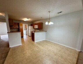 2290 Dartmouth Dr in Sumter, SC - Building Photo - Building Photo