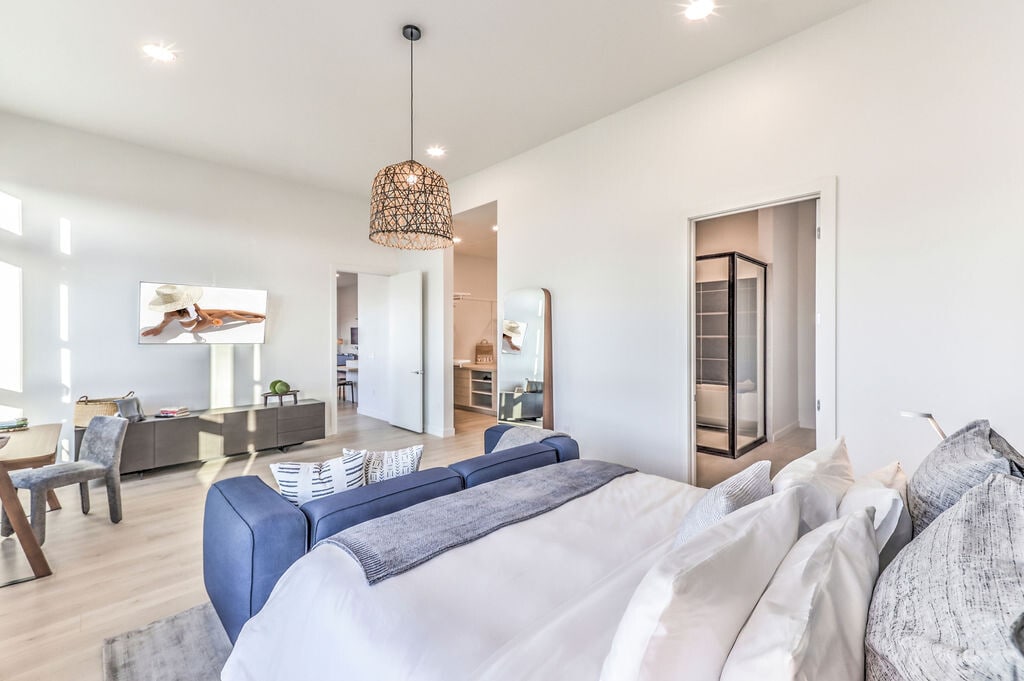 Ariva Luxury Residences Las Vegas, NV Apartments