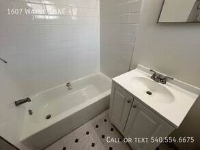 1607 Wayne St NE in Roanoke, VA - Building Photo - Building Photo
