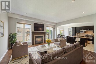 284 Calaveras Ave in Ottawa, ON - Building Photo - Building Photo