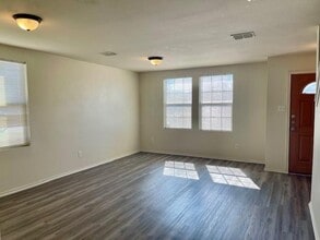 820 Wrigley Dr in Burleson, TX - Building Photo - Building Photo