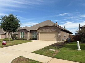 637 Peach Ln in Burleson, TX - Building Photo
