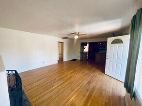 1117 Girard Blvd NE in Albuquerque, NM - Building Photo - Building Photo