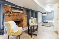 645 Stirling St photo'