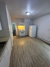14 Lester St in Ansonia, CT - Building Photo - Building Photo