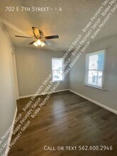 702 E 7th St in Long Beach, CA - Building Photo - Building Photo