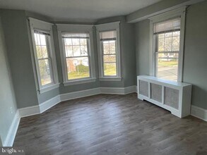745 Highland Ave in Palmyra, NJ - Building Photo - Building Photo