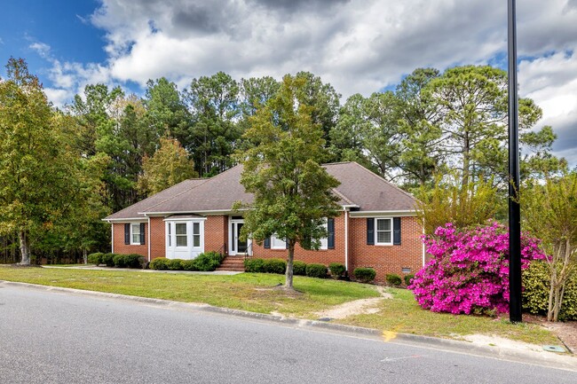 6212 Burnside Pl in Fayetteville, NC - Building Photo - Building Photo