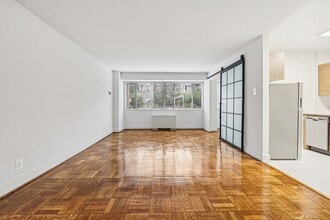 Park Ellison in Washington, DC - Building Photo - Building Photo