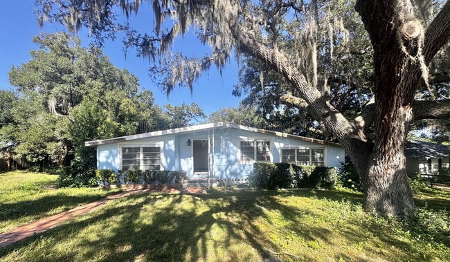 property at 627 E Warner St