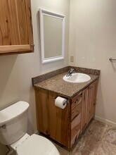 929 A St in Springfield, OR - Building Photo - Building Photo